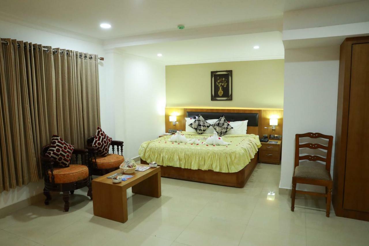 Hotel Rohini International Kallār Esterno foto