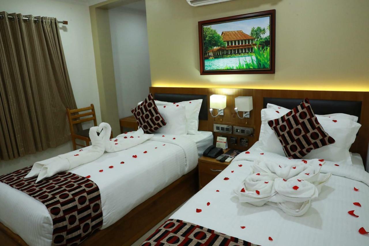 Hotel Rohini International Kallār Esterno foto