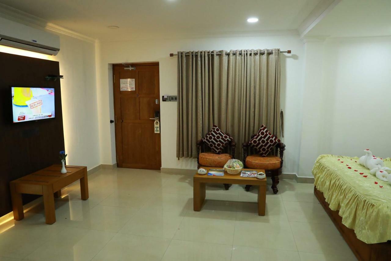 Hotel Rohini International Kallār Esterno foto