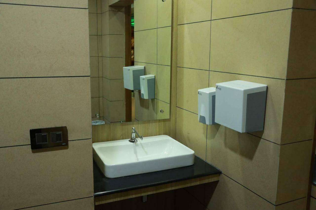 Hotel Rohini International Kallār Esterno foto