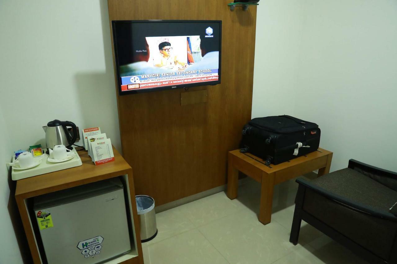 Hotel Rohini International Kallār Esterno foto
