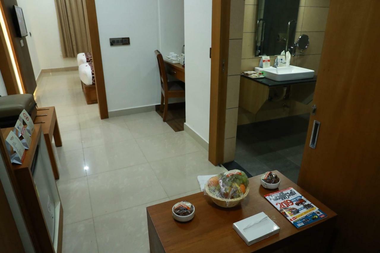 Hotel Rohini International Kallār Esterno foto