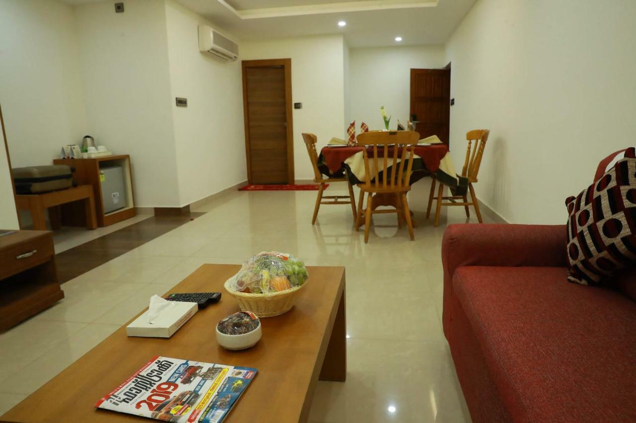 Hotel Rohini International Kallār Esterno foto