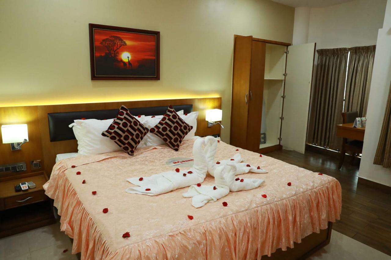 Hotel Rohini International Kallār Esterno foto