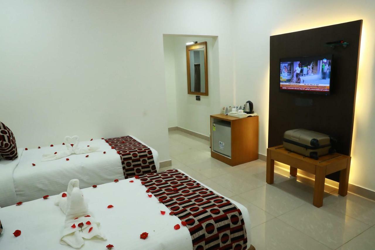 Hotel Rohini International Kallār Esterno foto